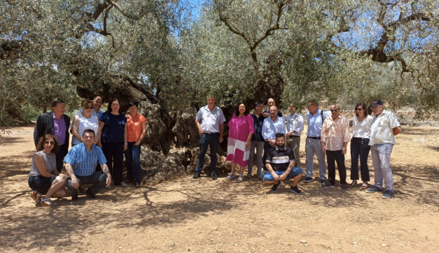 Foto grupal en el Olivo